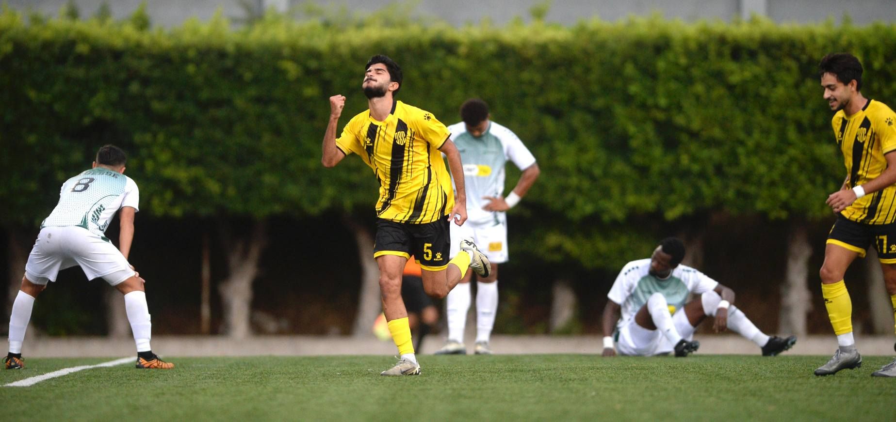 العهد يستعيد التوازن. (وكالات)