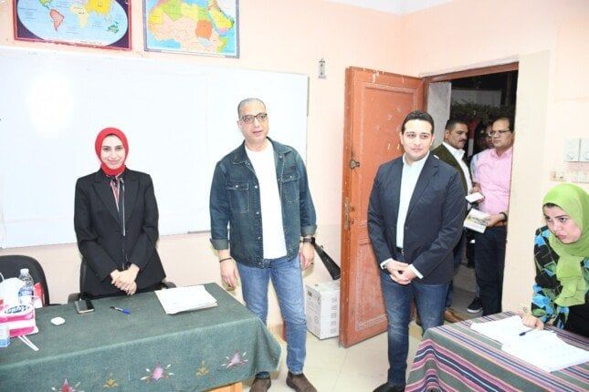 محافظ الفيوم يتفقد عدداً من لجان التصويت بانتخابات مجلس النواب محافظ الفيوم يتفقد عدداً من لجان التصويت بانتخابات مجلس النواب