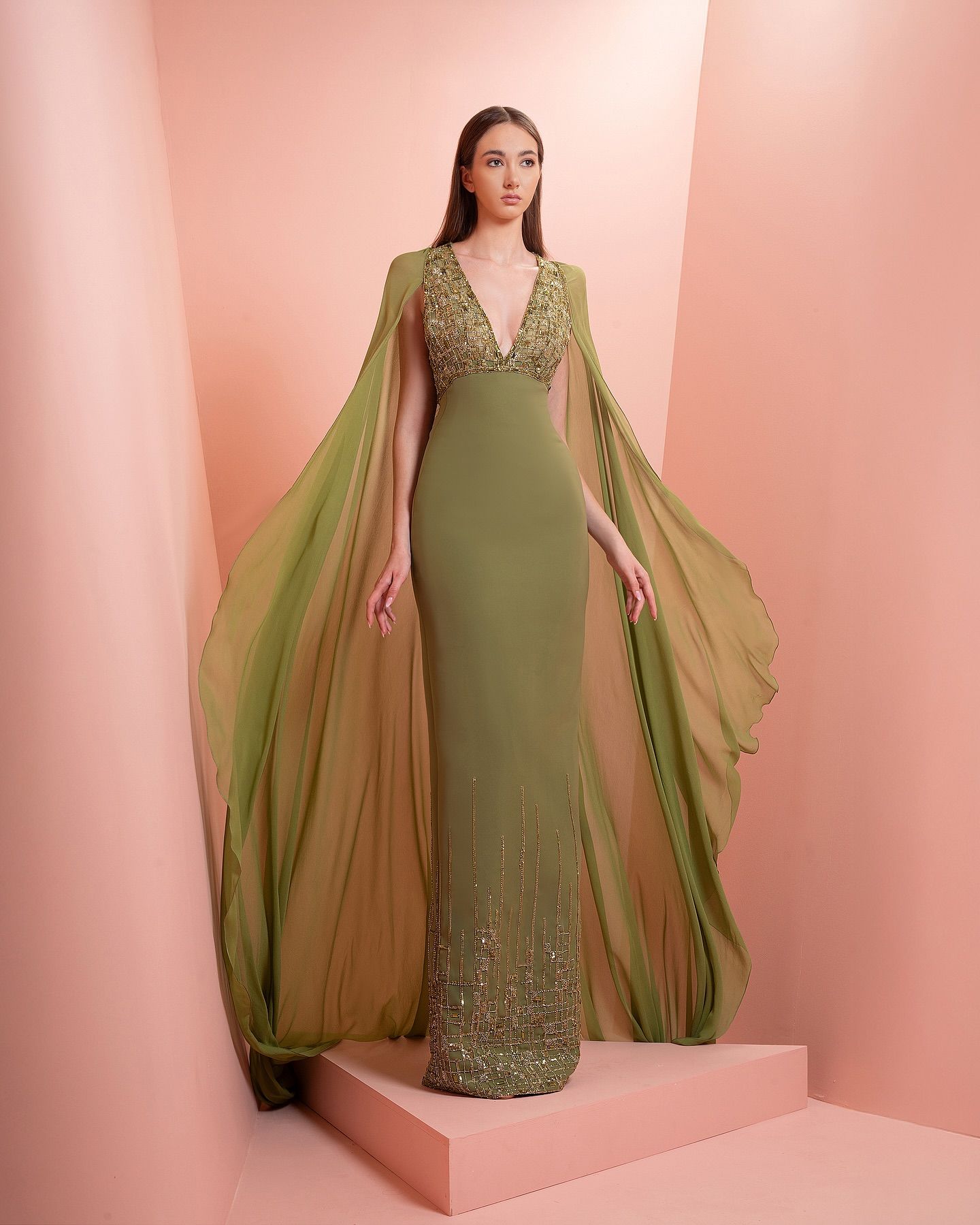 من مجموعة الأزياء الجاهزة للمصمّم زياد نكد لربيع وصيف 2026 (إنستغرام)