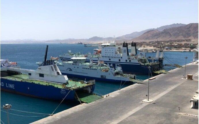 تداول 12 ألف طن و600 شاحنة بضائع عامة ومتنوعة بموانئ البحر الأحمر تداول 12 ألف طن و600 شاحنة بضائع عامة ومتنوعة بموانئ البحر الأحمر