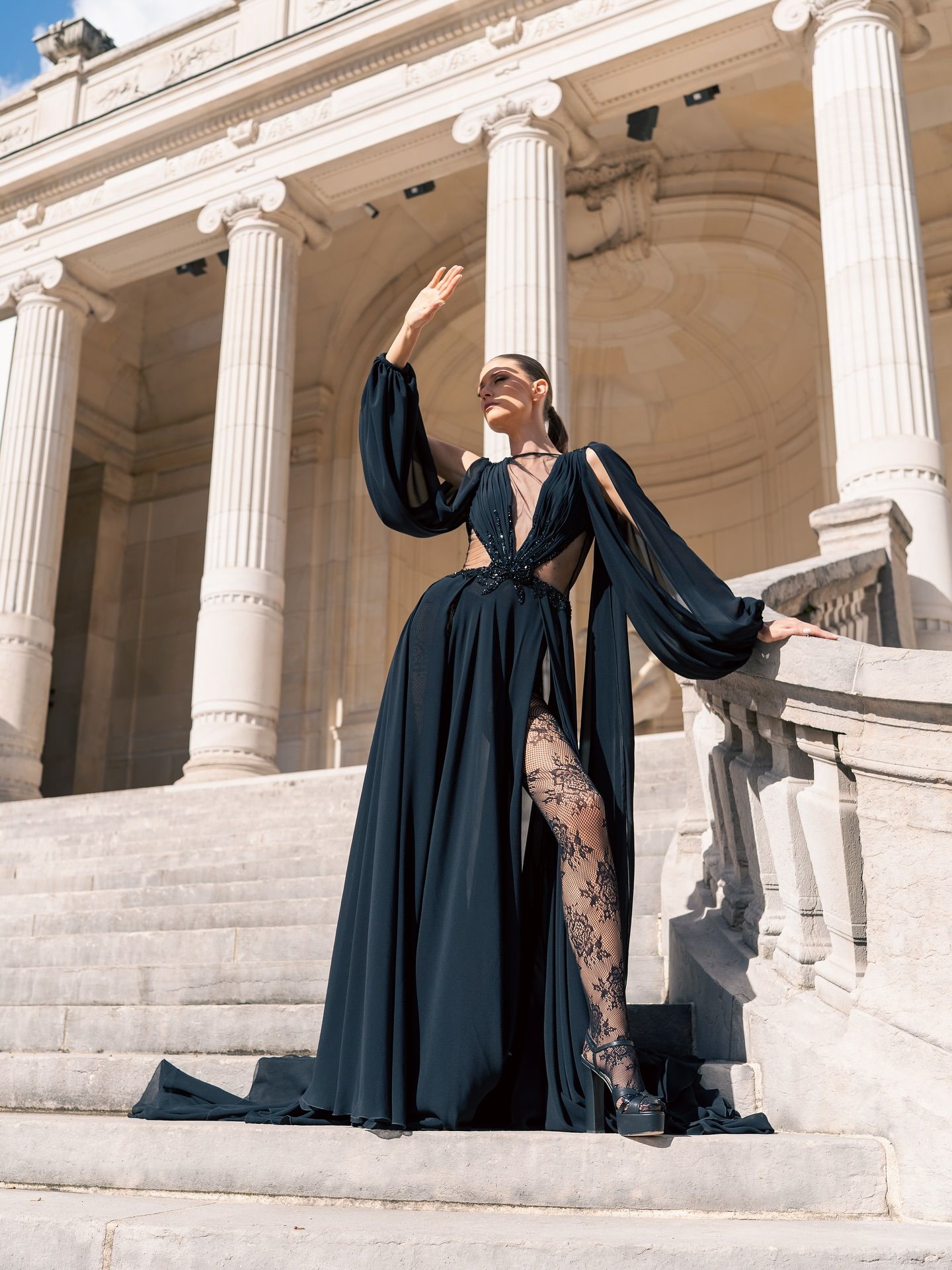 من مجموعة الأزياء الجاهزة للمصمّم زياد نكد لربيع وصيف 2026 (إنستغرام)