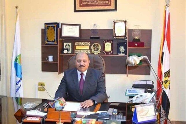 رئيس مياه القناة يتفقد إنتظام سير العمل بالمحطات وشبكات صرف الأمطار