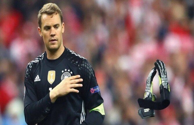 نوير يربك حسابات تير شتيجن.. ألمانيا تفتح ملف الحارس التاريخي من جديد نوير يربك حسابات تير شتيجن.. ألمانيا تفتح ملف الحارس التاريخي من جديد