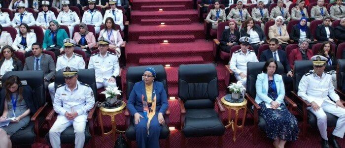 أكاديمية الشرطة تُنظم ندوة نقاشية حول تمكين المرأة في المناصب القيادية (فيديو) أكاديمية الشرطة تُنظم ندوة نقاشية حول تمكين المرأة في المناصب القيادية (فيديو)