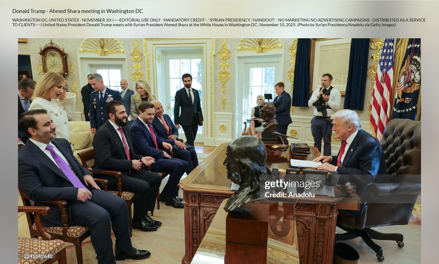 الصورة الاصلية مؤرشفة في موقع وكالة غيتي ايماجيز في 10 تشرين الثاني 2025