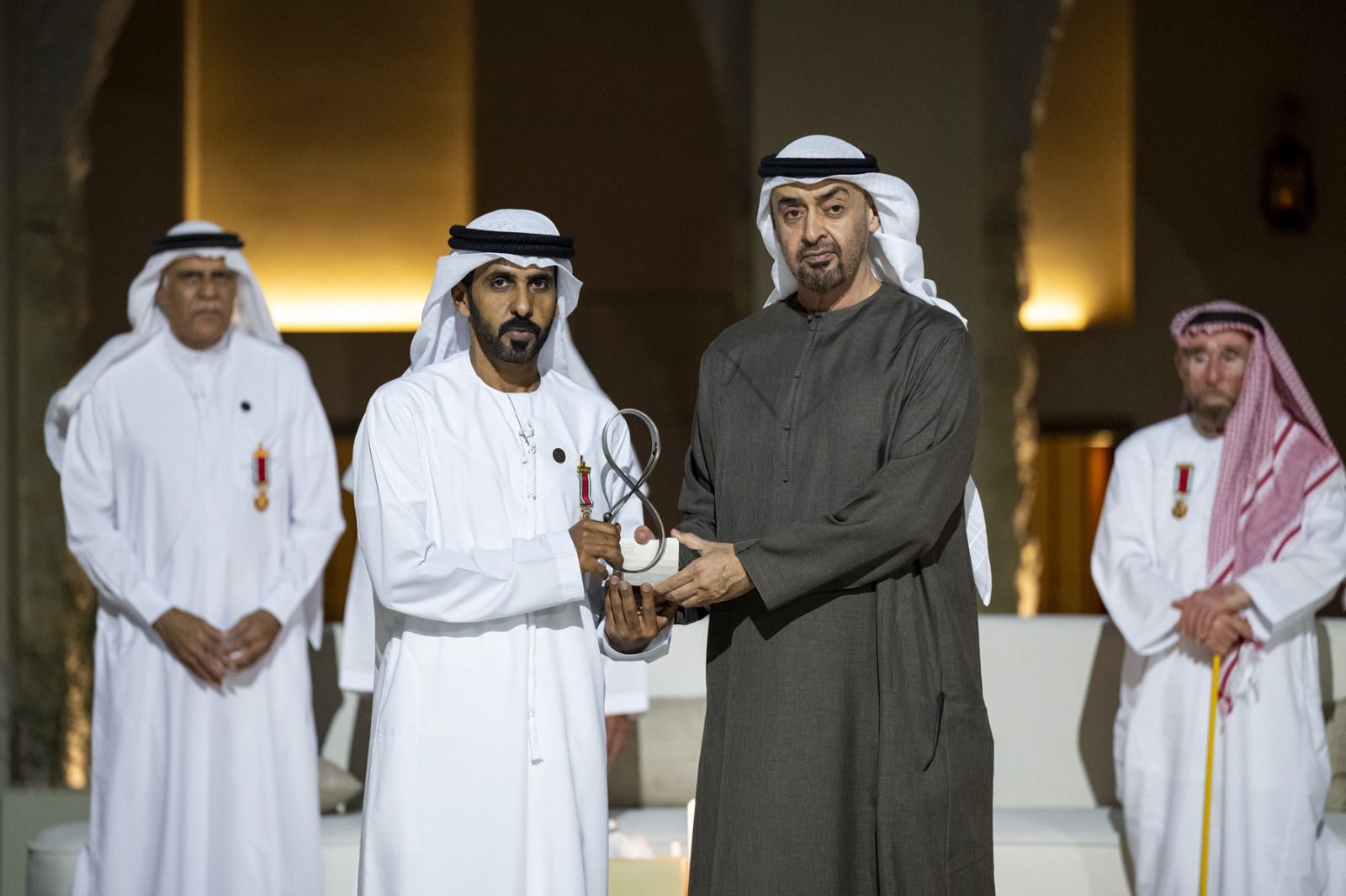 من المكرمين بالجائزة (مكتب أبوظبي الإعلامي).