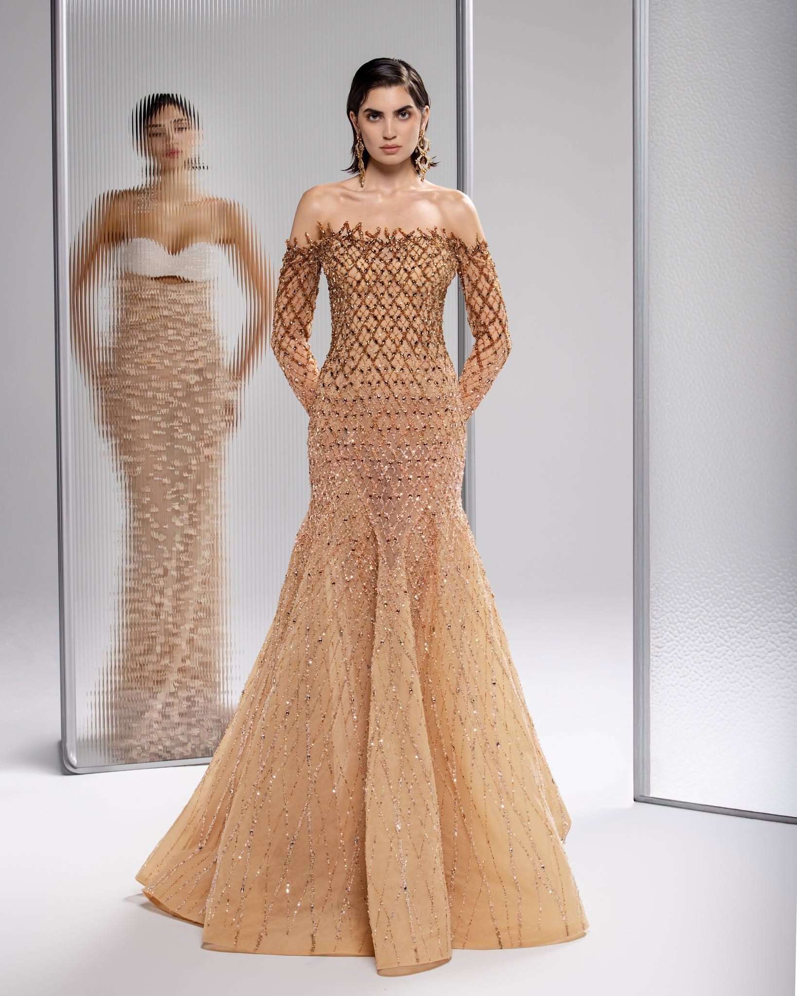 من مجموعة الوعد لربيع وصيف 2026 للمصمّم نجا سعادة (إنستغرام)