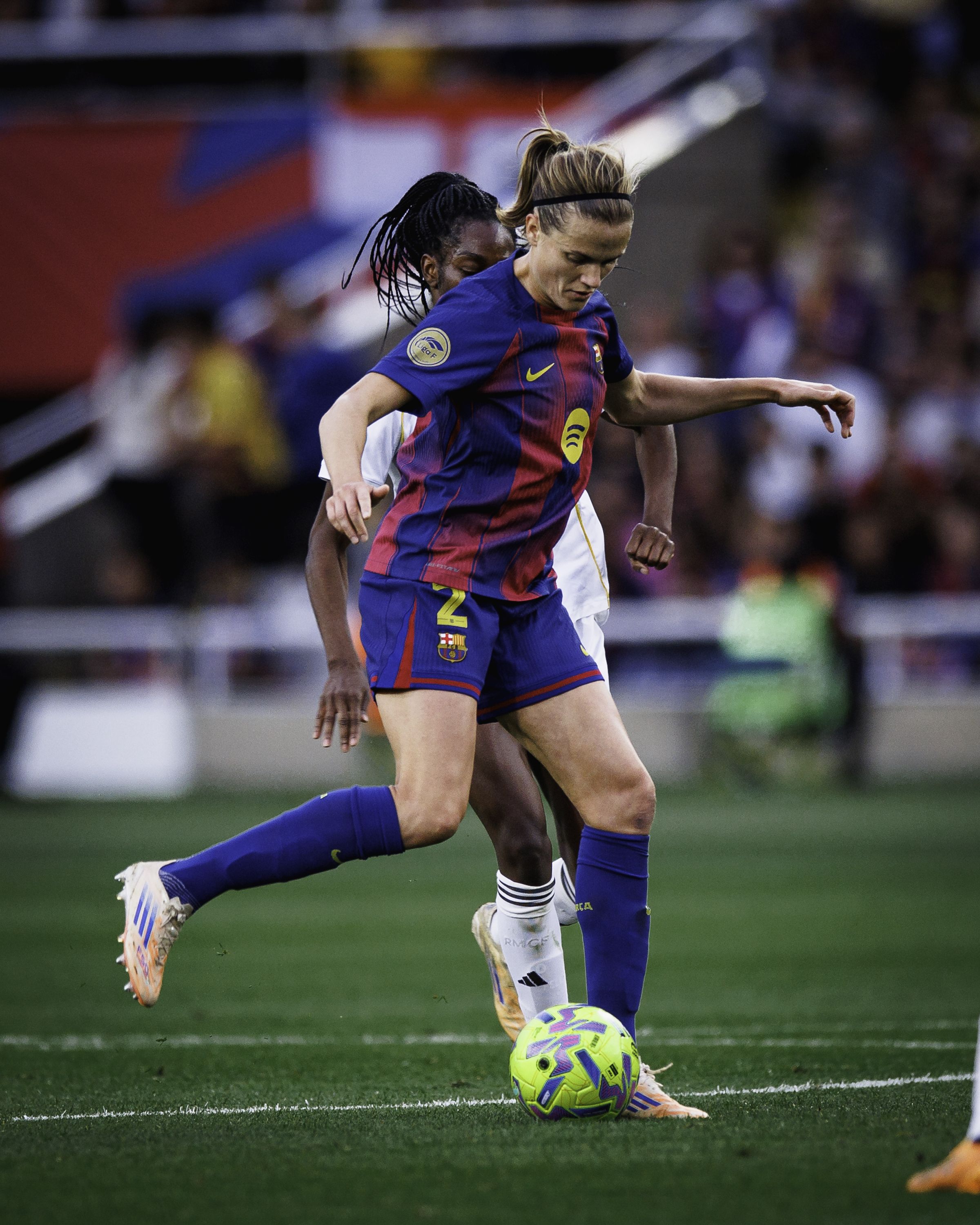 من مباراة برشلونة وريال مدريد. (وكالات)