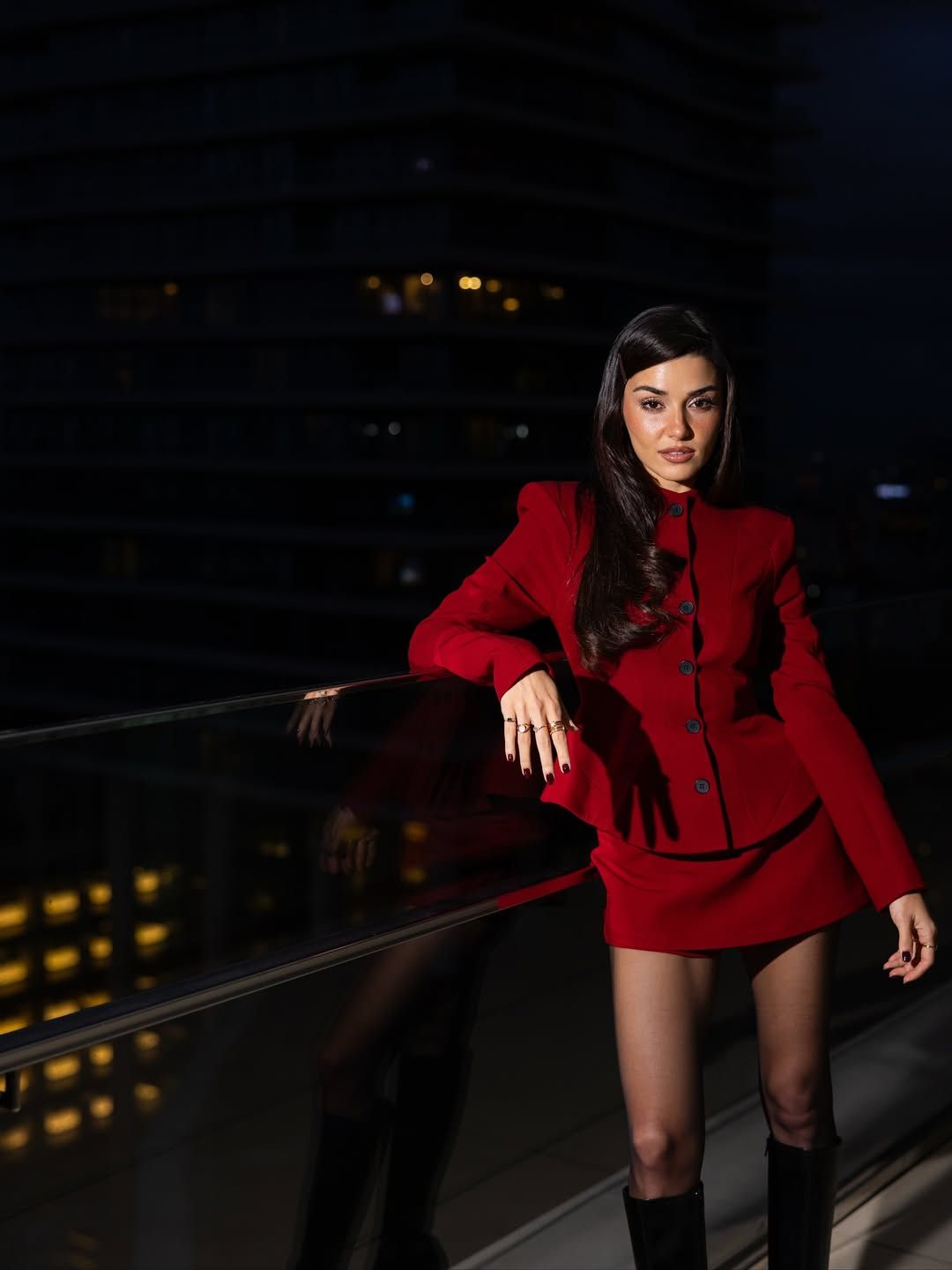 هانده ارتشيل تتألّق بأجدد صيحات الموضة لشتاء 2026 (انستغرام)