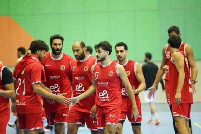 الأهلي يضرب موعدًا مع الاتحاد السكندري في نهائي دوري المرتبط لكرة السلة الأهلي يضرب موعدًا مع الاتحاد السكندري في نهائي دوري المرتبط لكرة السلة