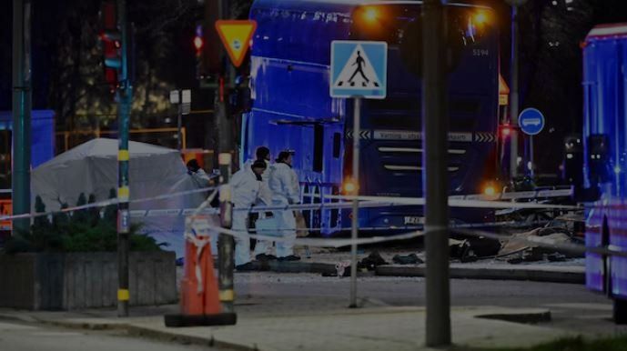 قتلى ومصابون في حادث اصطدام حافلة بمحطة باستوكهولم قتلى ومصابون في حادث اصطدام حافلة بمحطة باستوكهولم