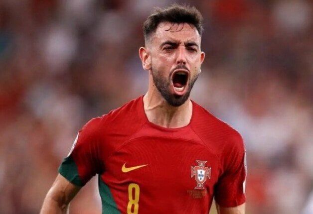 برونو فيرنانديز: «رونالدو أخطأ.. ومنتخب البرتغال يطمح لحصد لقب كأس العالم» برونو فيرنانديز: «رونالدو أخطأ.. ومنتخب البرتغال يطمح لحصد لقب كأس العالم»