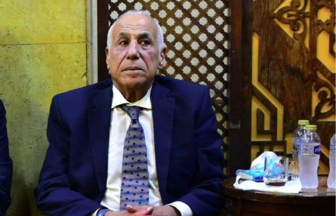 حسين لبيب وهشام نصر يقدمون واجب العزاء لأسرة محمد صبري حسين لبيب وهشام نصر يقدمون واجب العزاء لأسرة محمد صبري