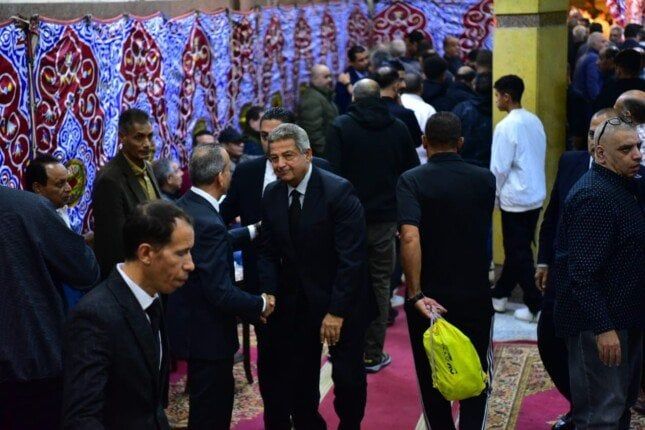 خالد عبد العزيز وممدوح عيد يحضران عزاء الراحل محمد صبري خالد عبد العزيز وممدوح عيد يحضران عزاء الراحل محمد صبري