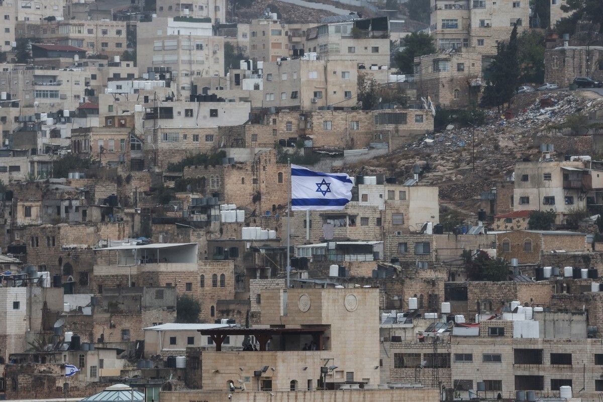 العلم الإسرائيلي في الضفة. (أ ف ب)