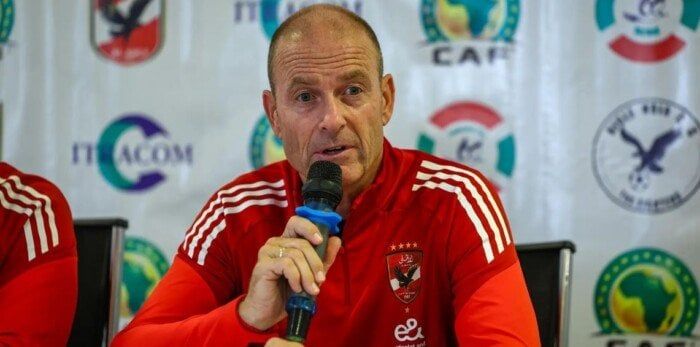 توروب يمنح لاعبي الأهلي راحة قبل بدء التحضير لمواجهة شبيبة القبائل توروب يمنح لاعبي الأهلي راحة قبل بدء التحضير لمواجهة شبيبة القبائل