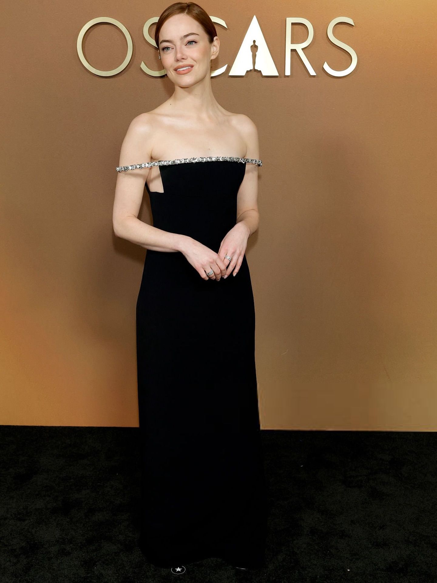 إيما ستون بتصميم لويس فويتون(إنستغرام)