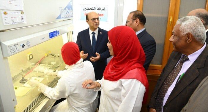 افتتاح معمل زراعة الأنسجة النباتية بالمعامل المركزية بكلية الزراعة جامعة أسيوط افتتاح معمل زراعة الأنسجة النباتية بالمعامل المركزية بكلية الزراعة جامعة أسيوط