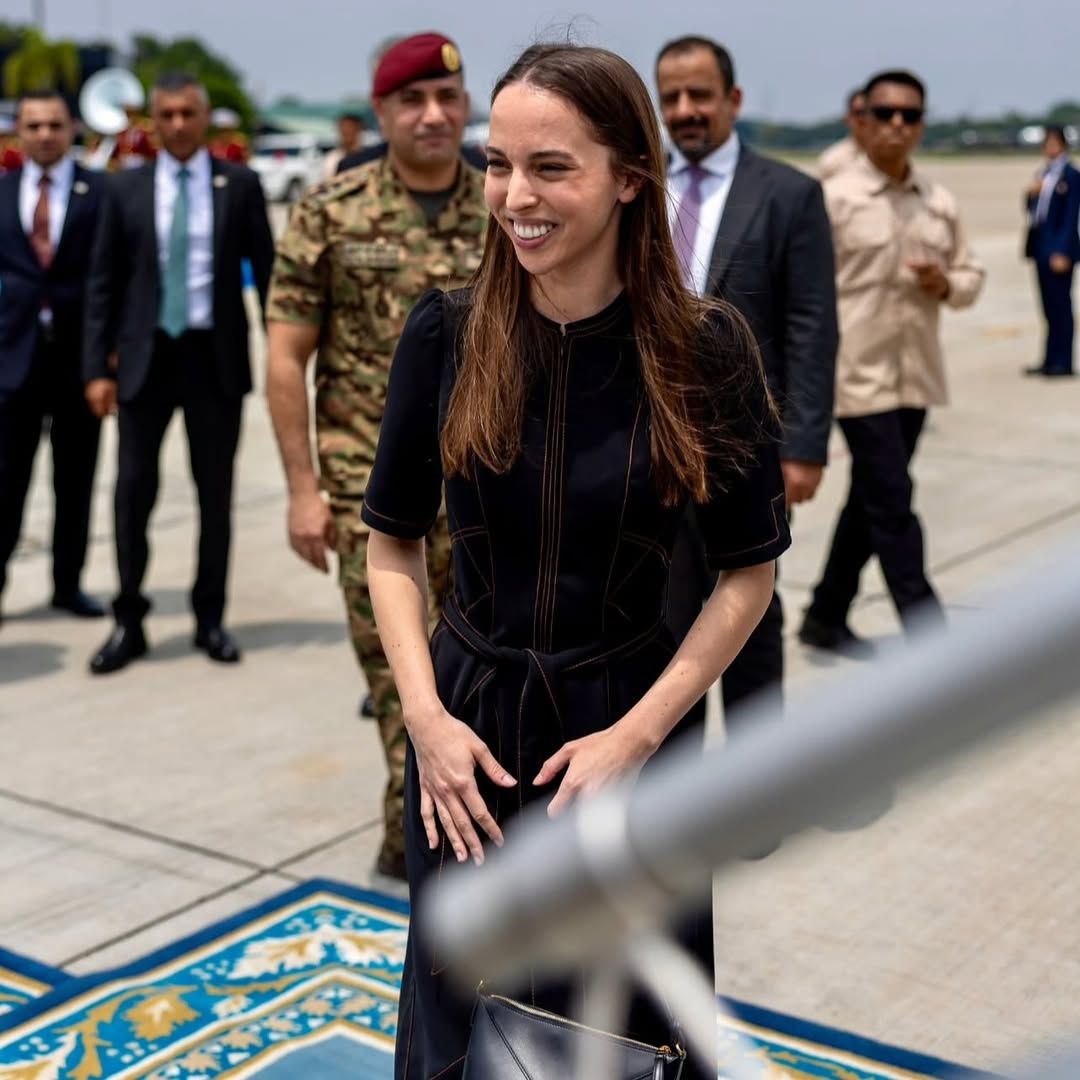 الاميرة سلمى بالفستان الاسود الانيق في جاكرتا (انستغرام)