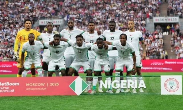 مدرب نيجيريا يتهم منتخب الكونغو باستخدام السحر للتأهل إلى كأس العالم مدرب نيجيريا يتهم منتخب الكونغو باستخدام السحر للتأهل إلى كأس العالم