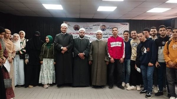 تجديد الخطاب الدينى في ندوة حوارية بجامعة بنها تجديد الخطاب الدينى في ندوة حوارية بجامعة بنها