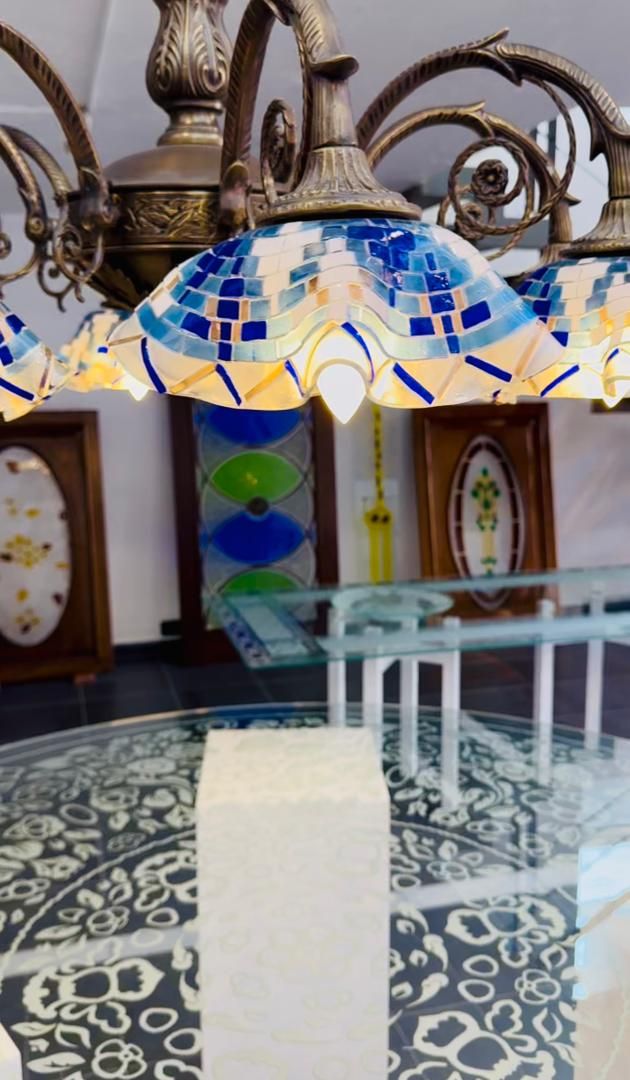 نموذج من الزجاج الدمشقي (النهار)