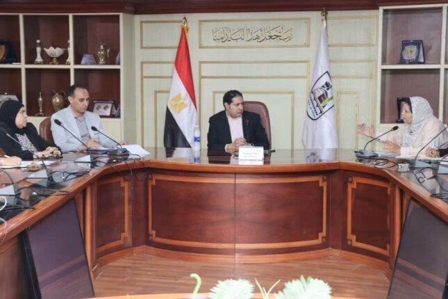 نائب محافظ بني سويف يتابع جهود رصد السلبيات البيئية بقرى ومراكز المحافظة نائب محافظ بني سويف يتابع جهود رصد السلبيات البيئية بقرى ومراكز المحافظة