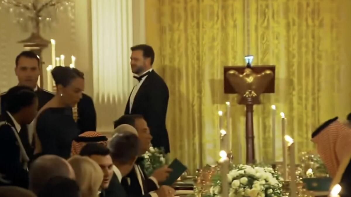 جورجينا رودريغيز في البيت الأبيض (رويترز)