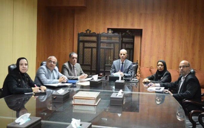 رئيس جامعة بني سويف يرأس اجتماع مركز الانتاج والخدمات الطلابية رئيس جامعة بني سويف يرأس اجتماع مركز الانتاج والخدمات الطلابية