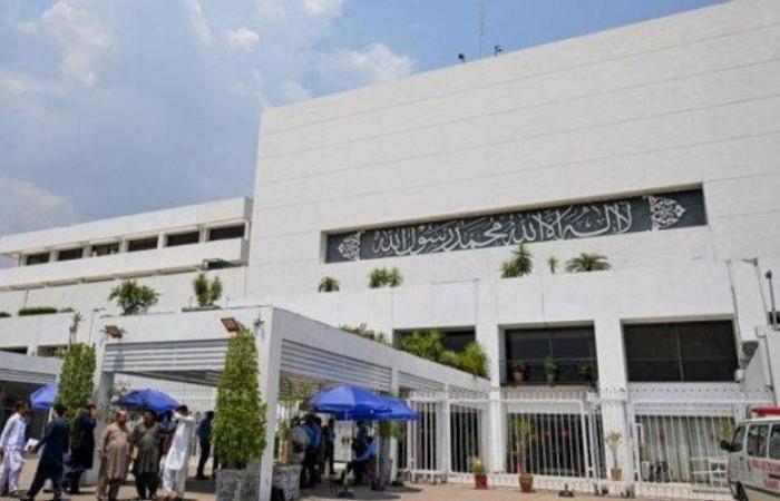 البرلمان الباكستاني يقر تعديلات دستورية تحصن الرئيس وقائد الجيش.. ما التفاصيل؟ - المصدر 7