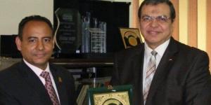 تنصيب محمد سعفان رئيسًا شرفيًا لمؤسسة «الناس لبعضهم» للأعمال الخيرية والتنمية بأسوان - المصدر 7