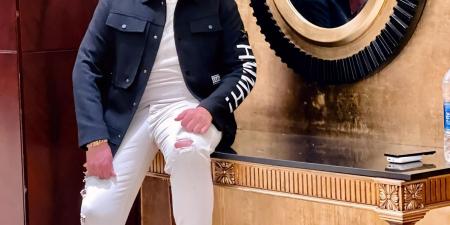 زوجة إسماعيل الليثي تذبح عجلا صدقة وتدعو له بالرحمة - المصدر 7