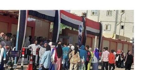 استمرار توافد المواطنين على اللجان الانتخابية في الوادي الجديد - المصدر 7