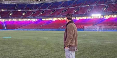 بخطوة مفاجئة ورسالة مؤثرة.. ميسي في قلب ملعب "كامب نو" (فيديو - صور) - المصدر 7