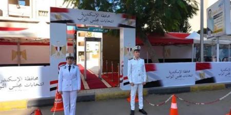انتشار أمني مكثف لتأمين اللجان فى اليوم الثانى من التصويت - المصدر 7