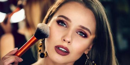 مدة صلاحية المكياج: كم تدوم وما علامات انتهائها؟ - المصدر 7