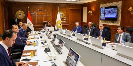 وزيرة التنمية المحلية تتابع سير عمليات الاقتراع في اليوم الثاني بمحافظات المرحلة الأولى لانتخابات النواب - المصدر 7