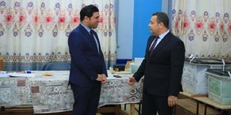 قبل غلق باب التصويت.. نائب محافظ سوهاج يتفقد عددًا من مقار اللجان الانتخابية - المصدر 7