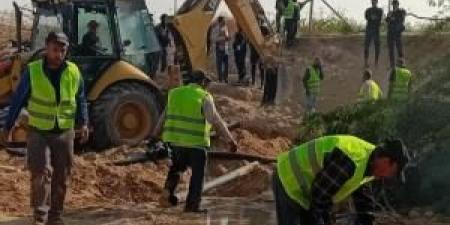 حملة أمنية لردم 8 أبار مخالفة في الكفرين وضبط خطوط تسحب 5 آلاف متر بالساعة - المصدر 7