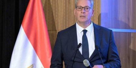 البترول: التحقيق في واقعة سقوط برج أحد أجهزة الحفر.. وخروج اثنين من المصابين الثلاثة - المصدر 7