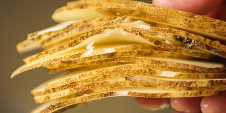 البطاطا في الجوارب.. صيحة غريبة تنتشر على "تيك توك" لعلاج البرد.. ما صحتها؟! - المصدر 7