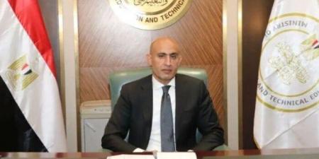 وزارة التعليم تضيف معلمي الصف الثاني الإعدادي للفئات المستحقة لحافز التطوير - المصدر 7