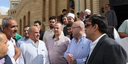 محافظ بني سويف يستمع لطلبات المواطنين ويوجّه بسرعة اتخاذ الإجراءات اللازمة - المصدر 7