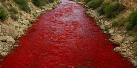 أنهار من لون الدم.. حقيقة أم خدعة طبيعية؟ - المصدر 7