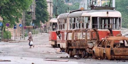 “سفاري قتل البشر”.. أثرياء من الغرب دفعوا أموالا طائلة لقنص المدنيين بينهم أطفال خلال حصار سراييفو - المصدر 7