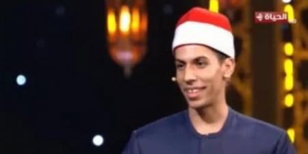 المتسابق يوسف عبد العزيز: والدتى الداعم الأول لى بتقولى يارب أشوفك فى الإذاعة - المصدر 7