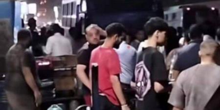 السائق هرب عقب الحادث.. ميكروباص يقتحم كشك ببهتيم فى شبرا الخيمة - المصدر 7