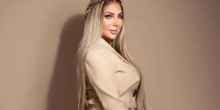 مصر.. محاكمة "الزعيمة الحسناء" و27 آخرين في قضية "تصنيع المخدرات" الكبرى (صور) - المصدر 7