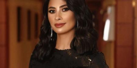 لمسة روبي المخملية بالشعر الطويل - المصدر 7