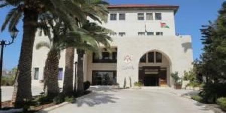 موظفون حكوميون إلى التقاعد .. اسماء - المصدر 7